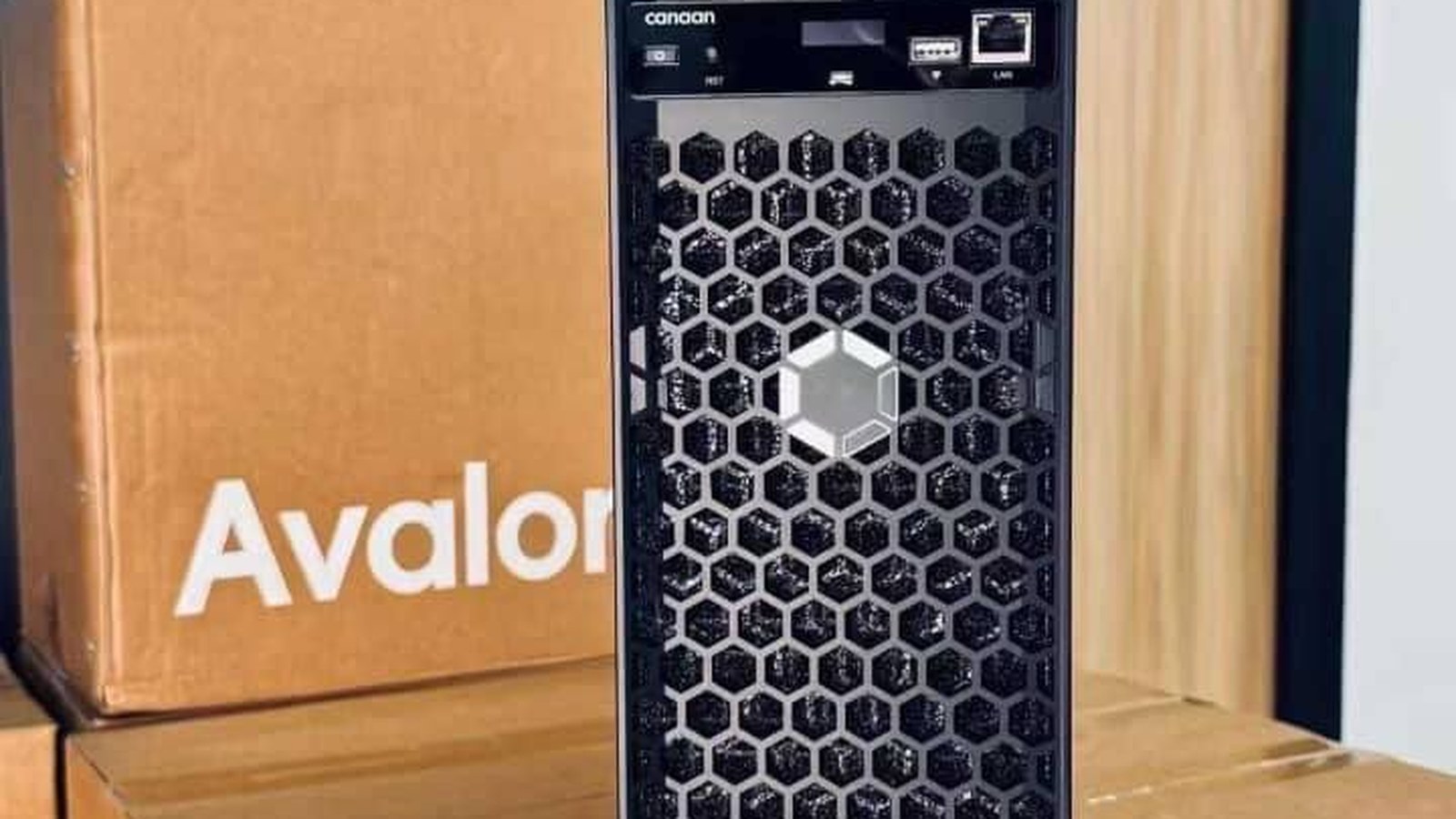 Best entry-tier miner under $600: S19 Pro vs KS5L vs L7 by power rate